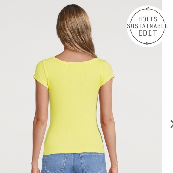 NEW Agolde 90s Scoopneck Fitted Rib Tee in Tarte - Picture 2 of 7